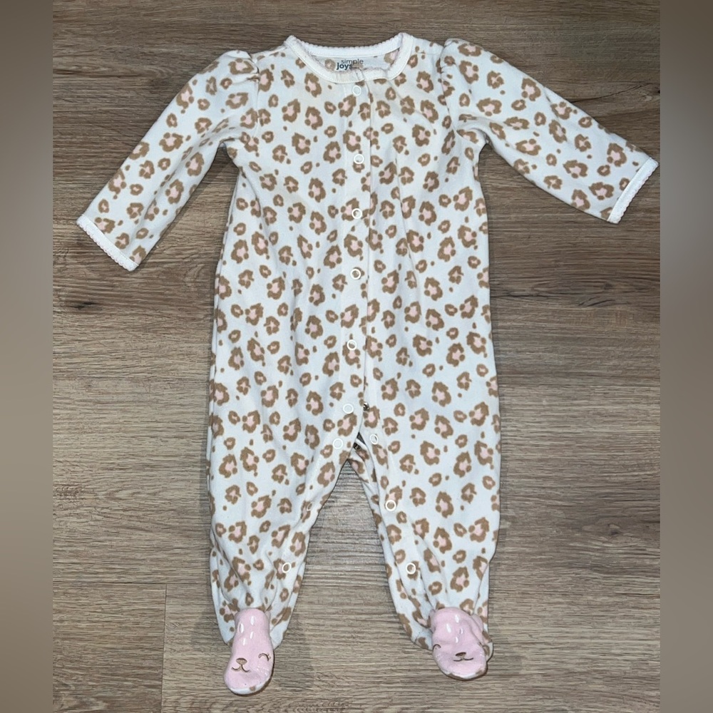 Simple Joys made by Carter's Leopard Fleece Footed Pajamas